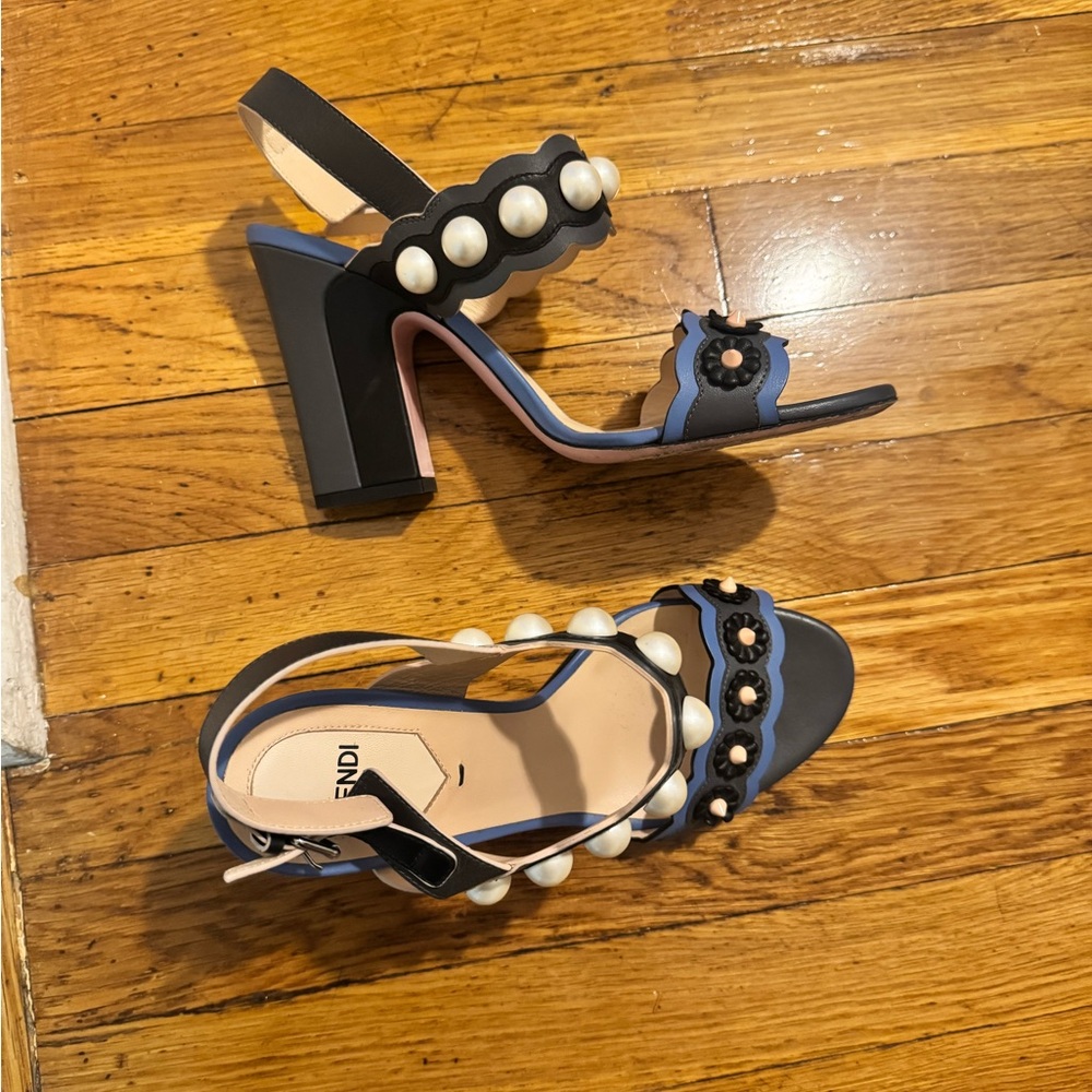 Fendi Women's Black and Blue Sandals